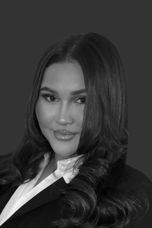 images/team/Leah%20Promchan2%20grau%20heller.jpg#joomlaImage://local-images/team/Leah Promchan2 grau heller.jpg?width=300&height=450